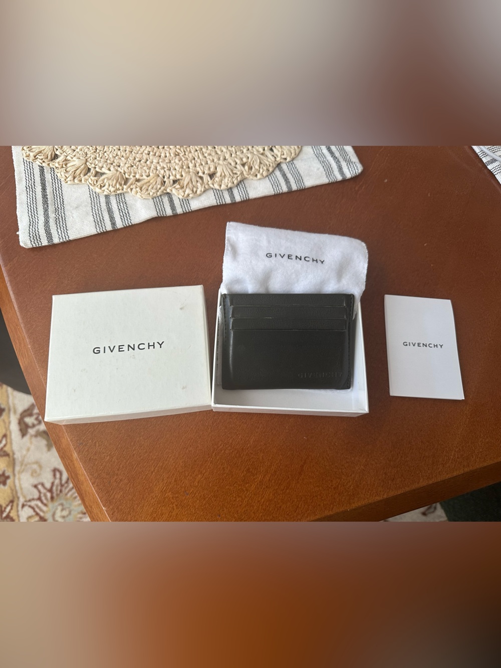 Givenchy Olive Card Holder, 100% authentic, Cowhide leather, original packaging